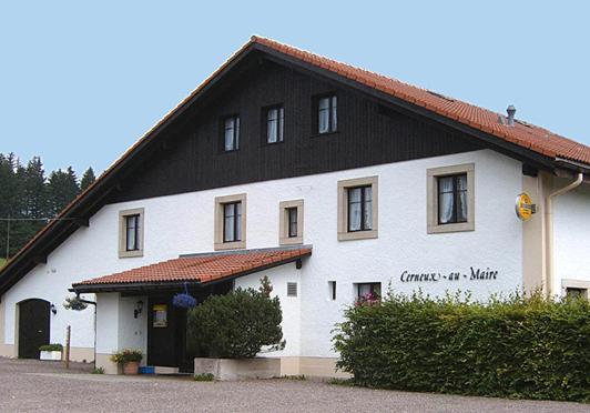 HOTEL BNB LAFLEUR MONTFAUCON (Suisse) - de € 135